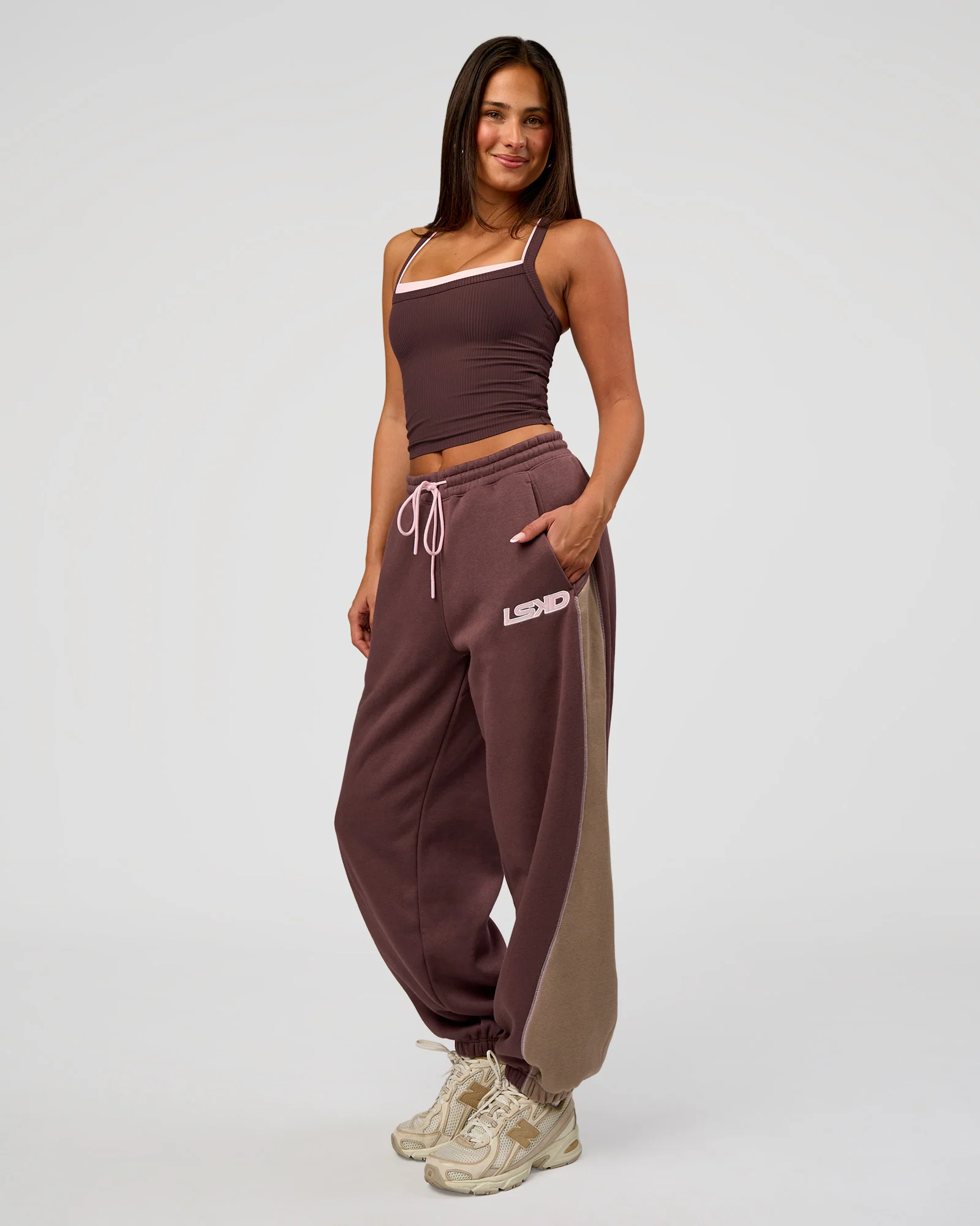 Power Play Stitch Up Fleece Sweat Pant - Cocoa Powder-Marshmallow - Image 8
