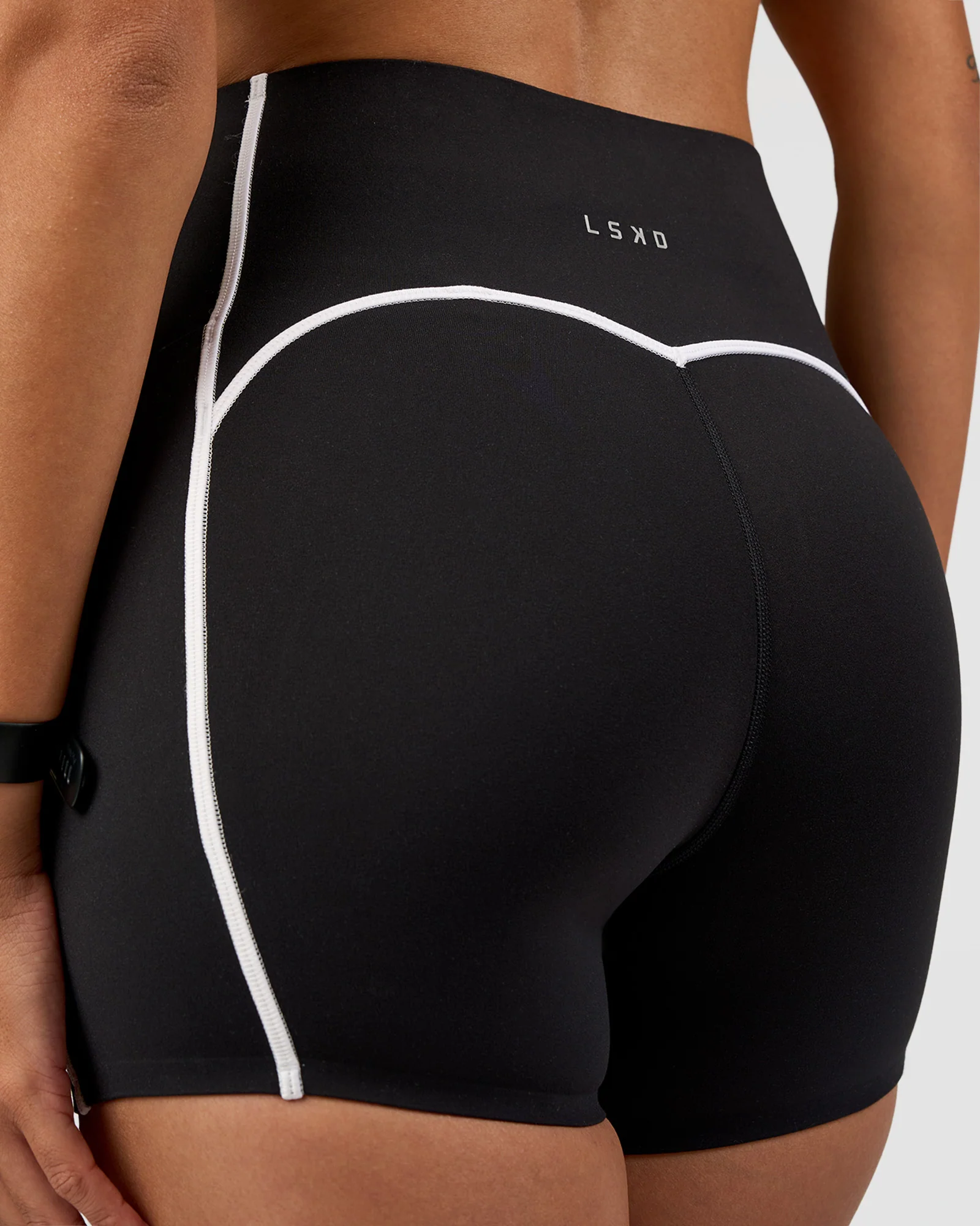 Power Ultra High-Rise 4" Short Pockets - Black - Image 3