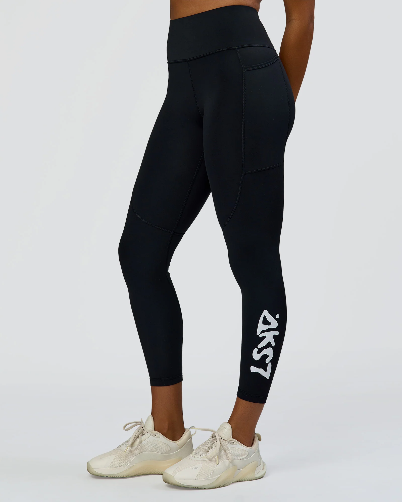 Rep Street Script Ultra High-Rise 7/8 Legging Pockets - Black-White - Image 2