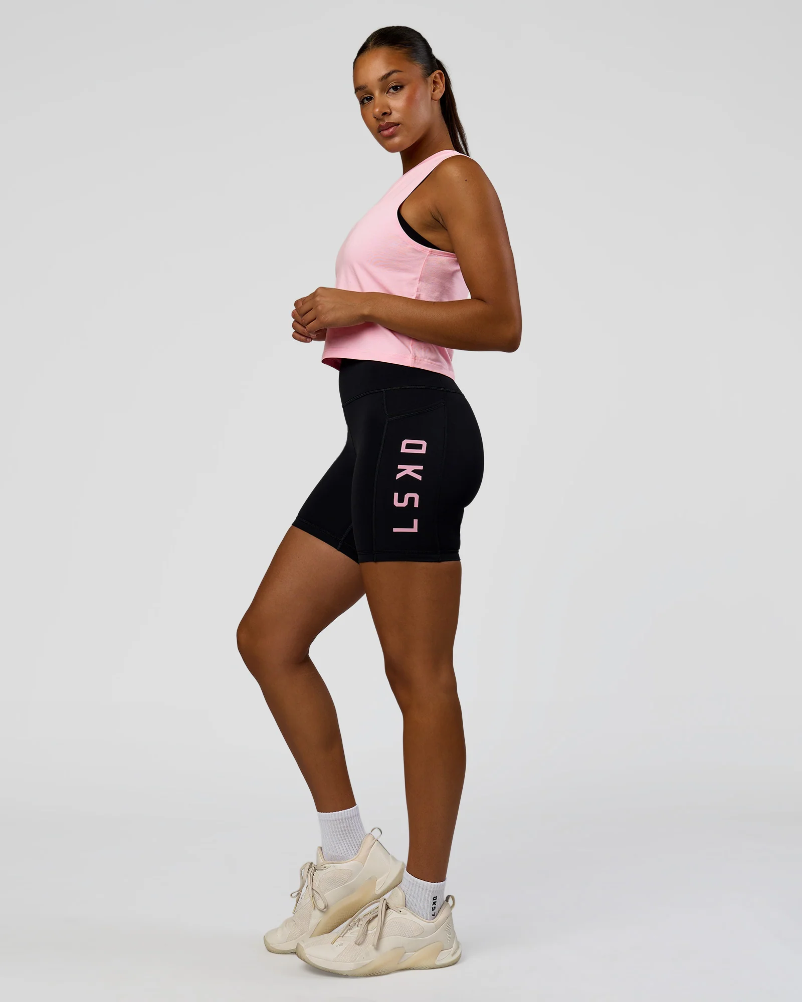 Rep Ultra High-Rise 6" Short Pockets - Black-Marshmallow - Image 6
