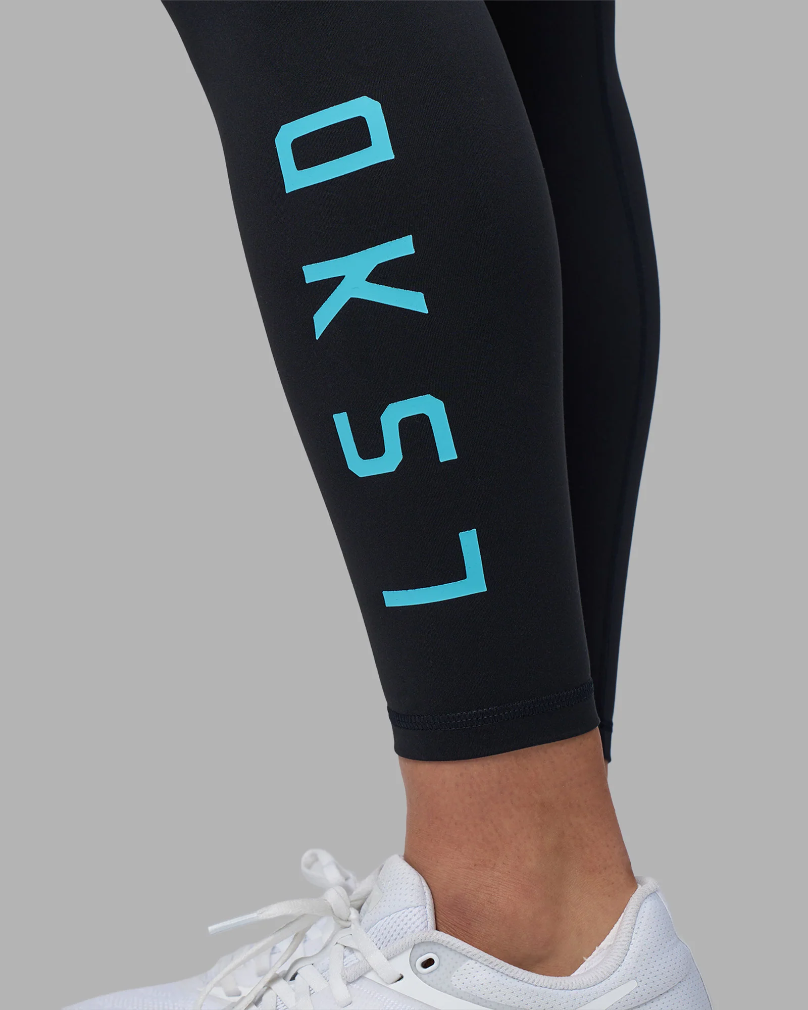 Rep Ultra High-Rise 7/8 Legging Pockets - Black-Blue Atoll - Image 3