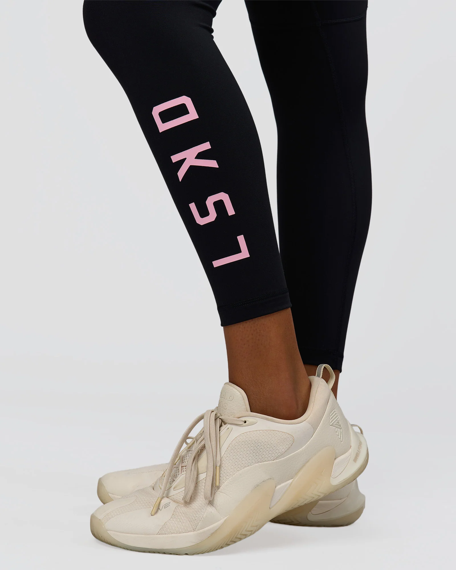 Rep Ultra High-Rise 7/8 Legging Pockets - Black-Marshmallow - Image 7
