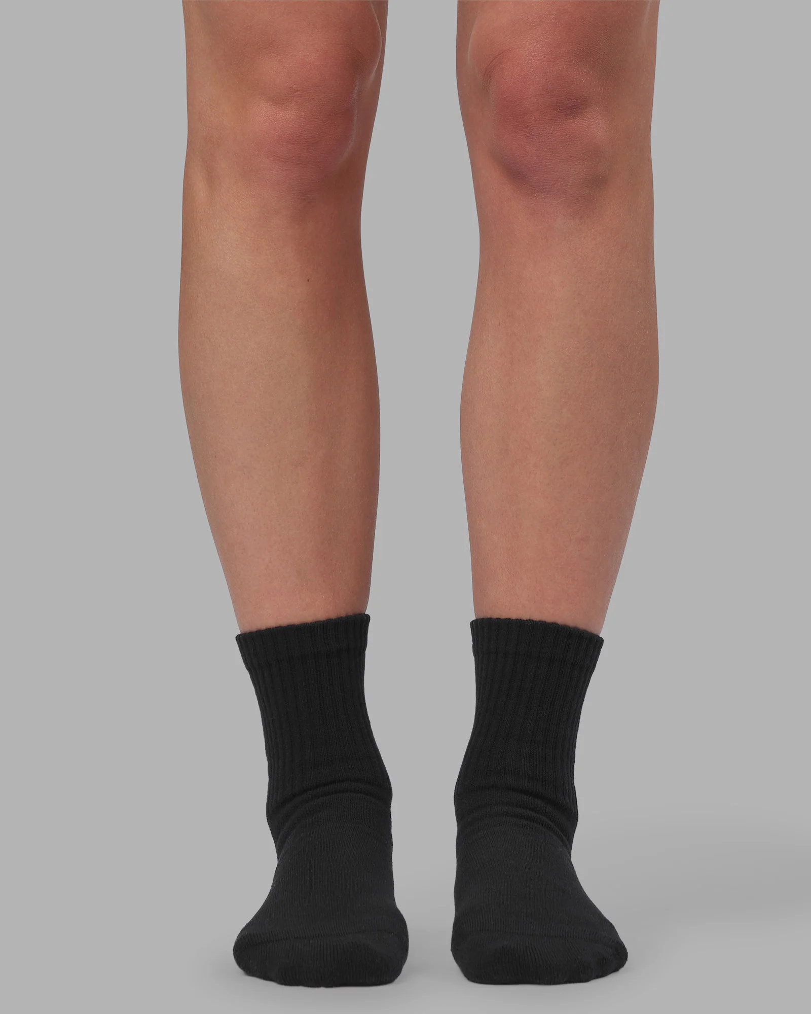 Signal Pilates Crew Grip Socks 2.0 - Black-Black - Image 4