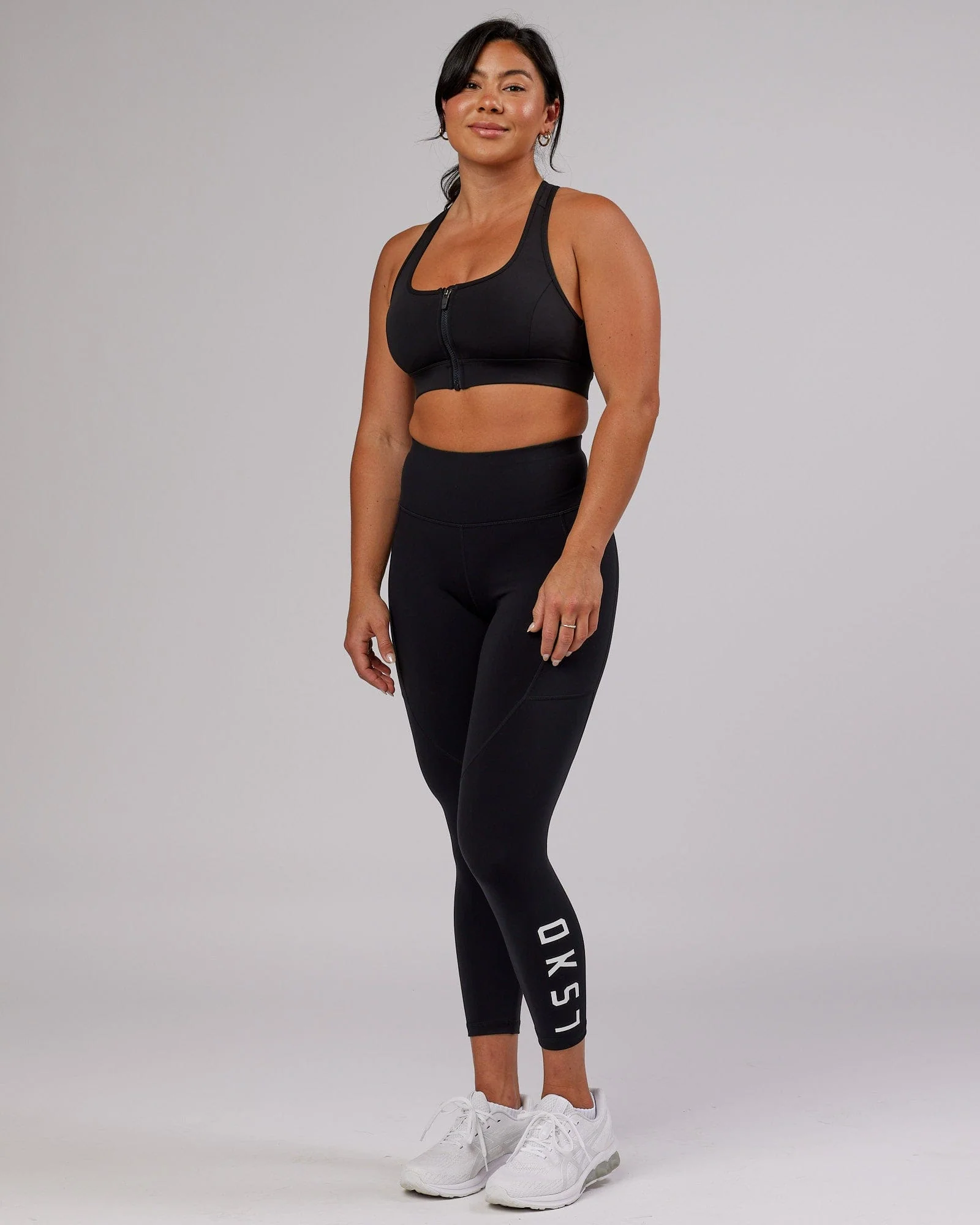Sprint Sports Bra - Black - Image 9