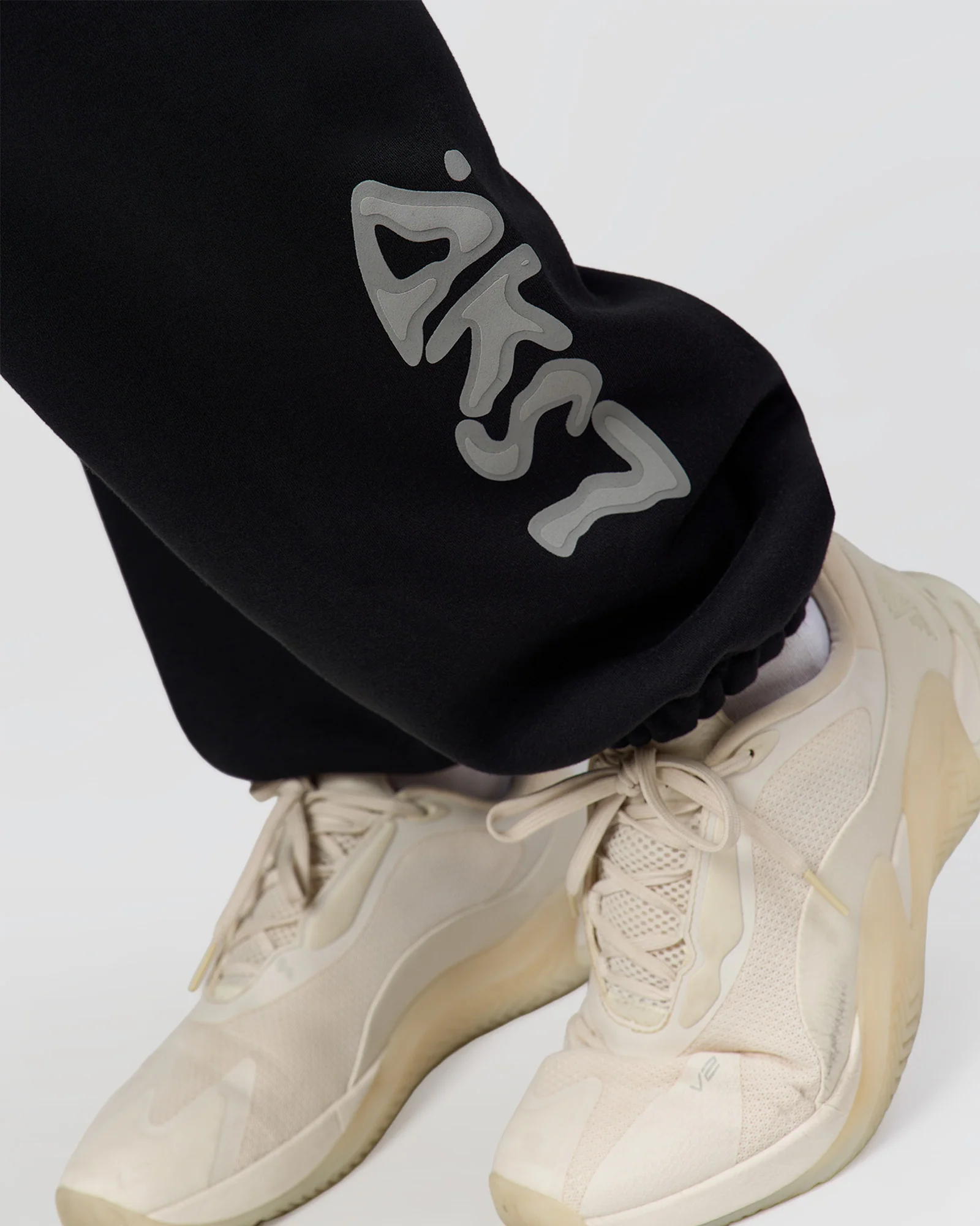 Static Grit Baggy Track Pant - Black-Alloy - Image 2