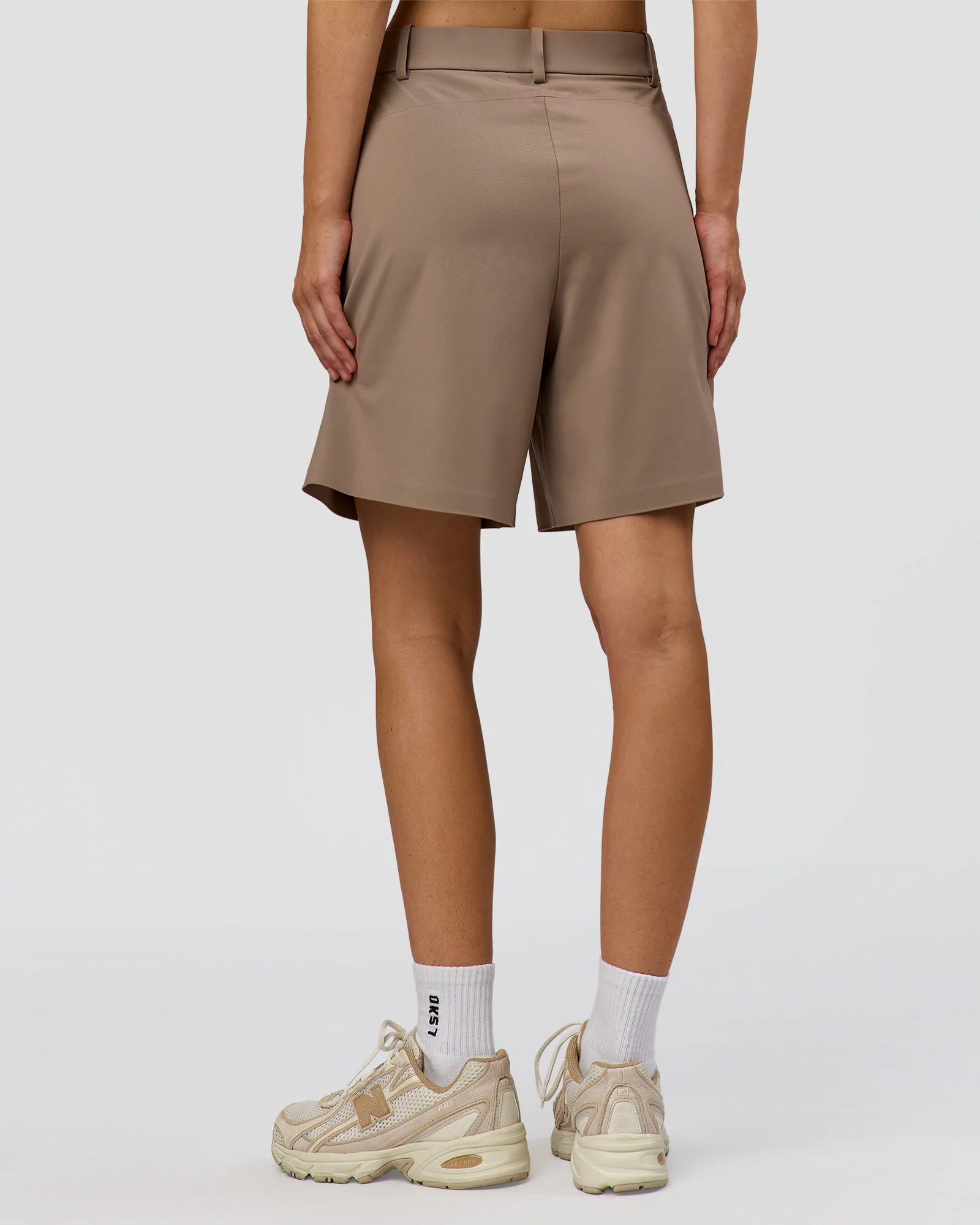 StretchShift Wide Leg Short - Taupe Ash - Image 4