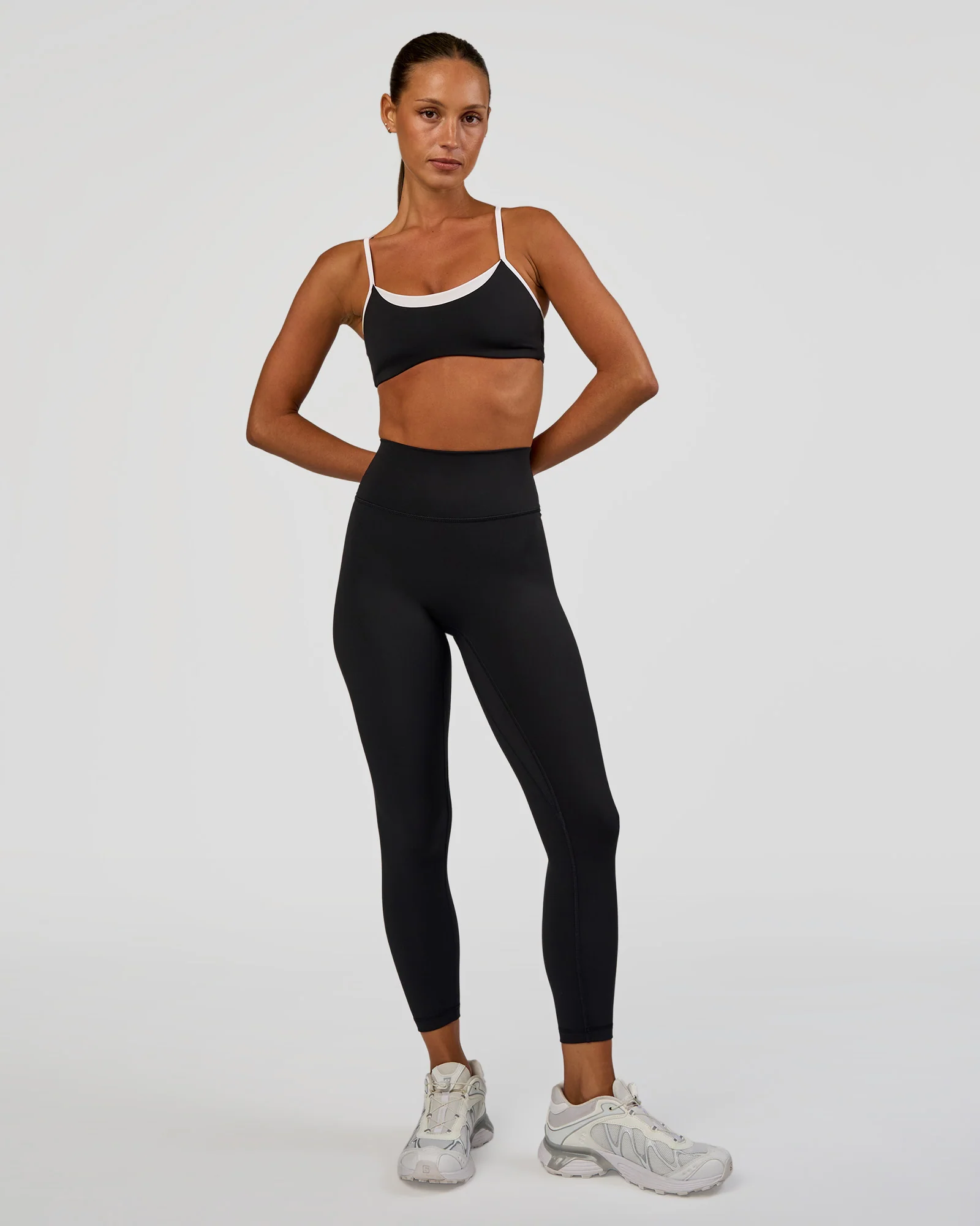 Tempo Sports Bra - Black-White - Image 5