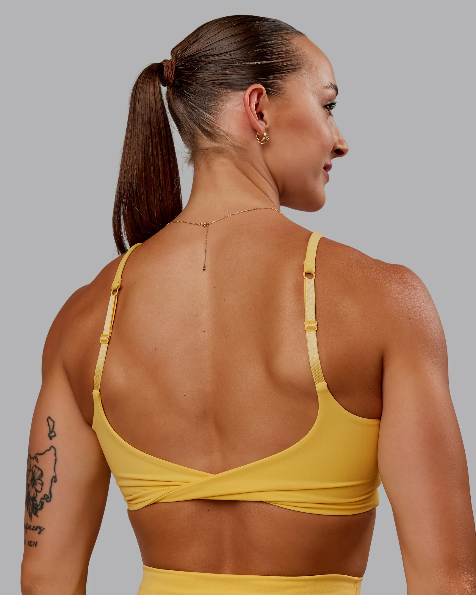 Twist Sports Bra - Banana Cream - Image 4