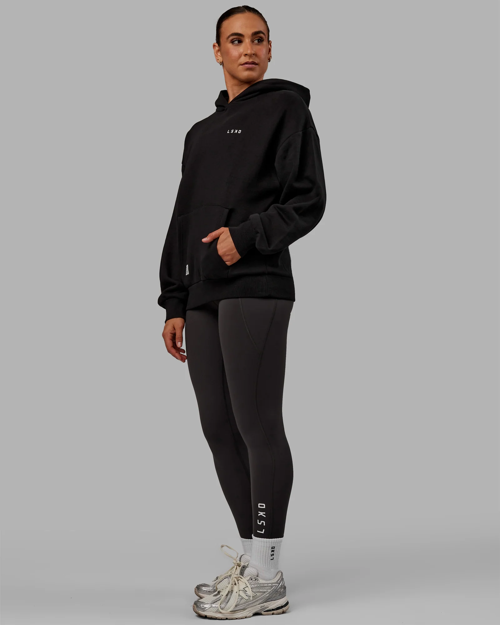 VS6 Hoodie Oversize - Black-White - Image 4