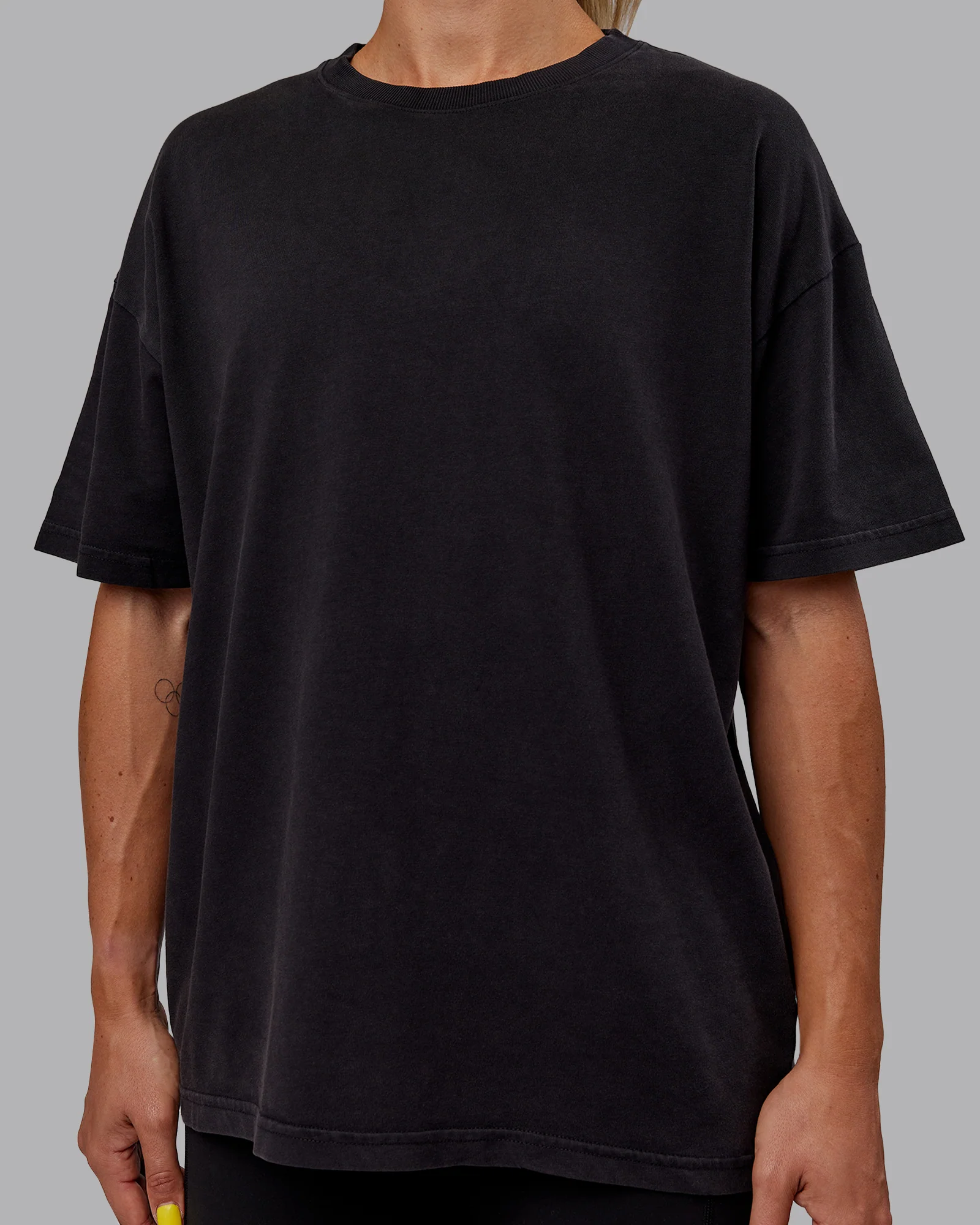 Pressure Washed Heavyweight Oversize Tee - Black-White - Image 9