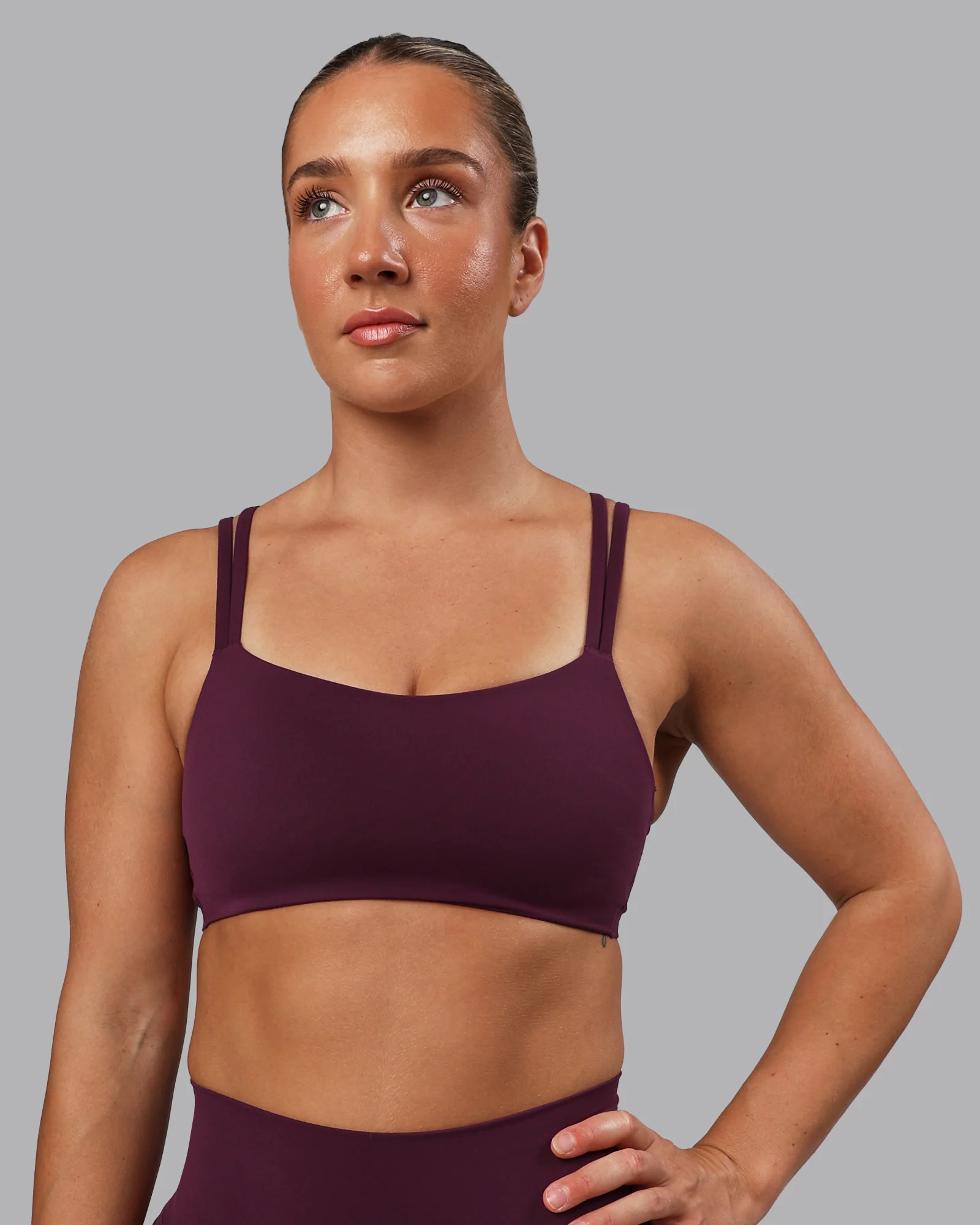 Vantage Sports Bra - Cherry Lacquer - Image 3