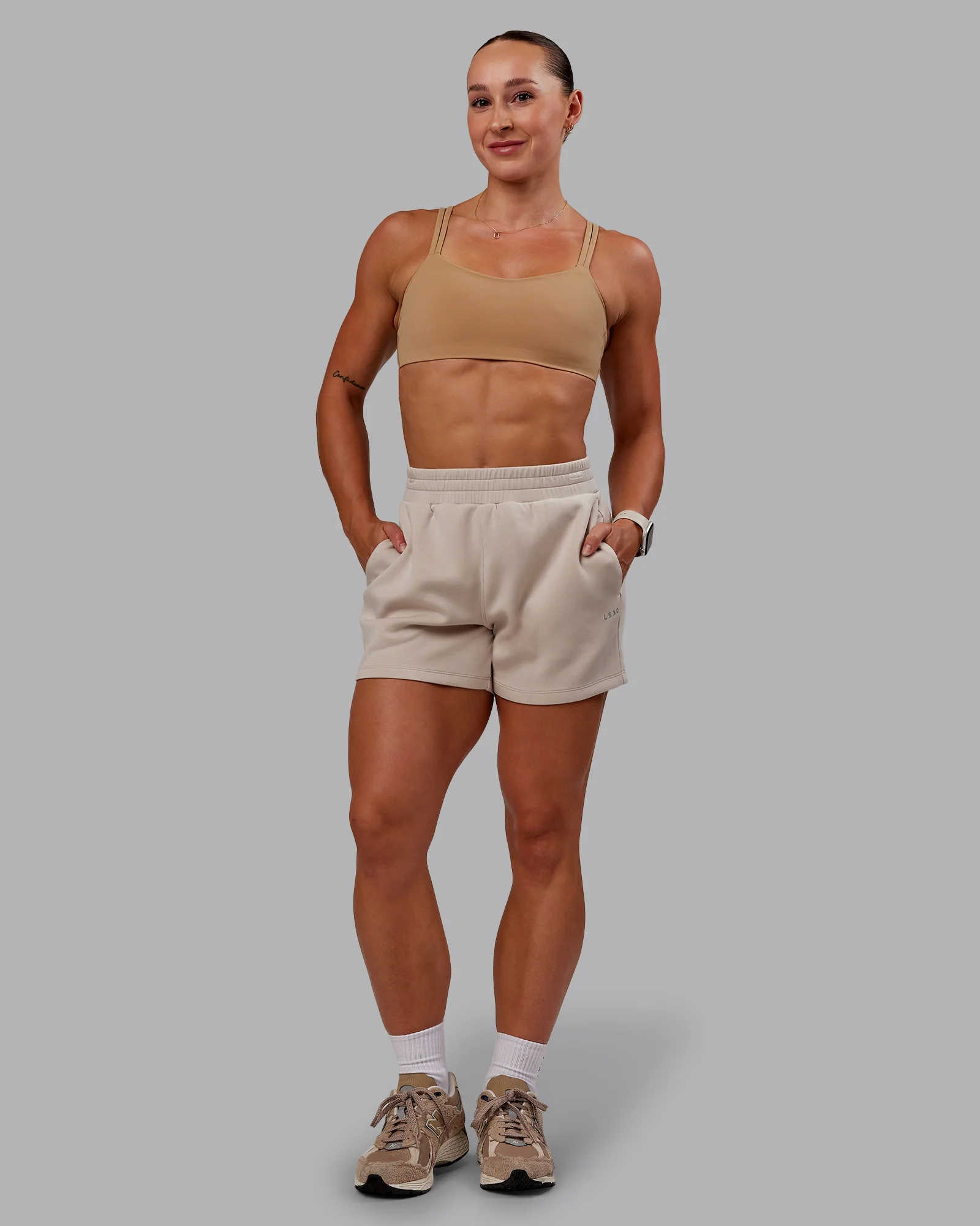 Vantage Sports Bra - Warm Smoke - Image 3