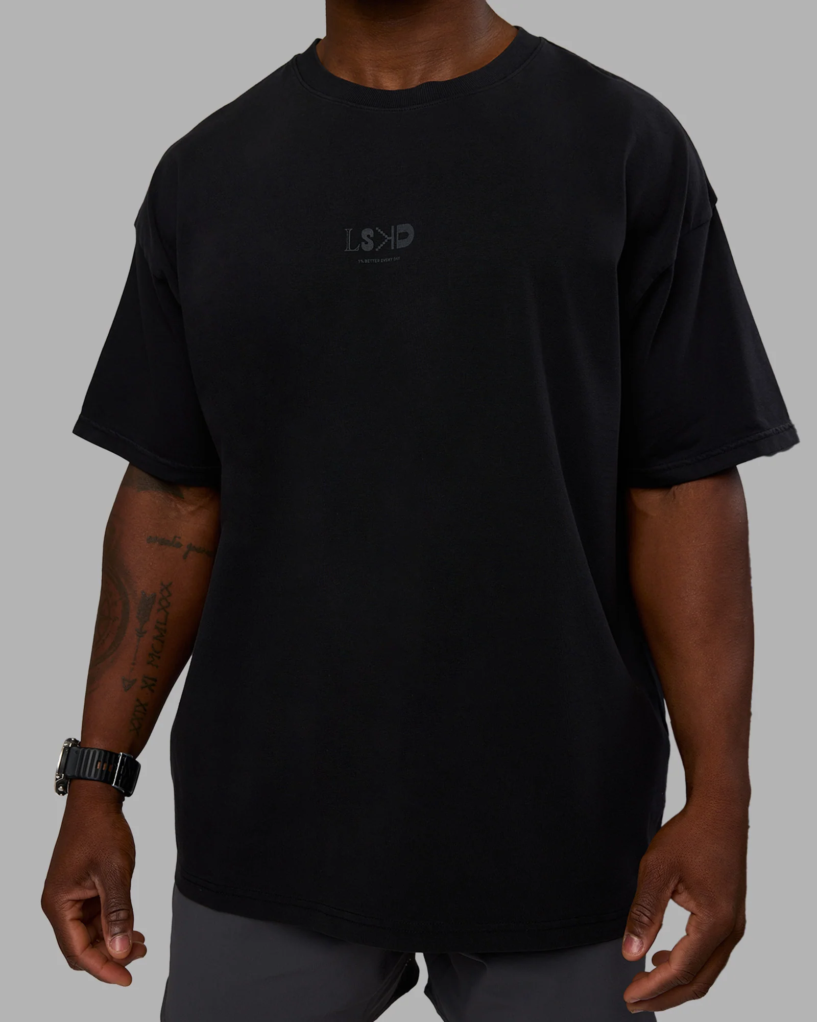 Variation Heavyweight FLXCotton Oversized Tee - Black-Black - Image 9