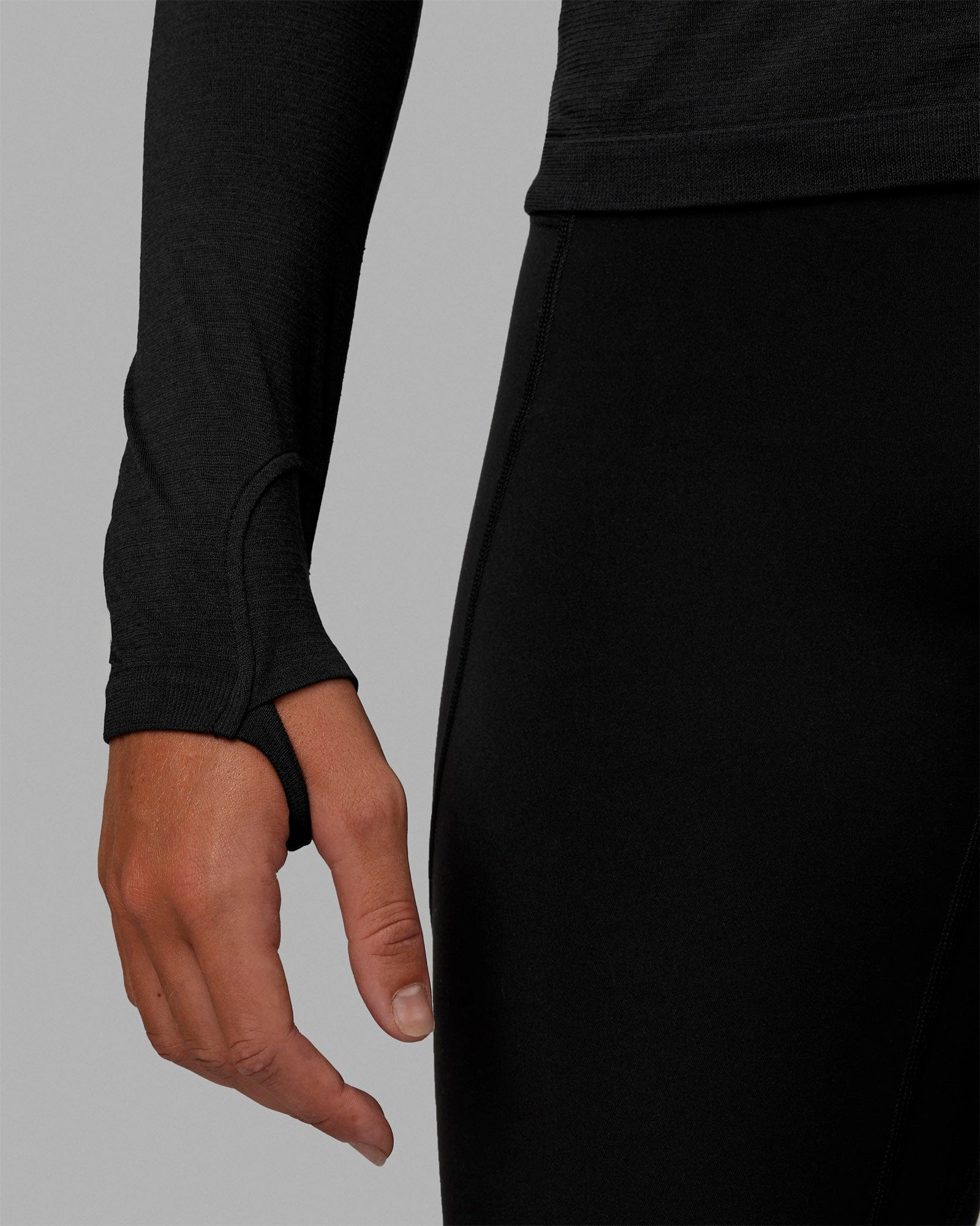 AeroFLX+ Seamless Long Sleeve Tee - Black Marl - Image 5