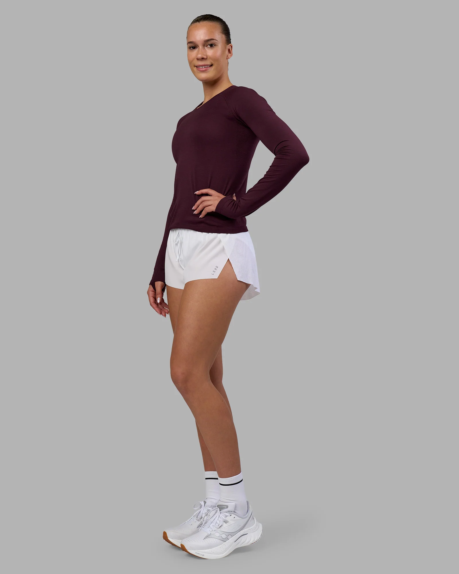 AeroFLX+ Seamless Long Sleeve Tee - Cherry Lacquer/Cherry Lacquer - Image 3