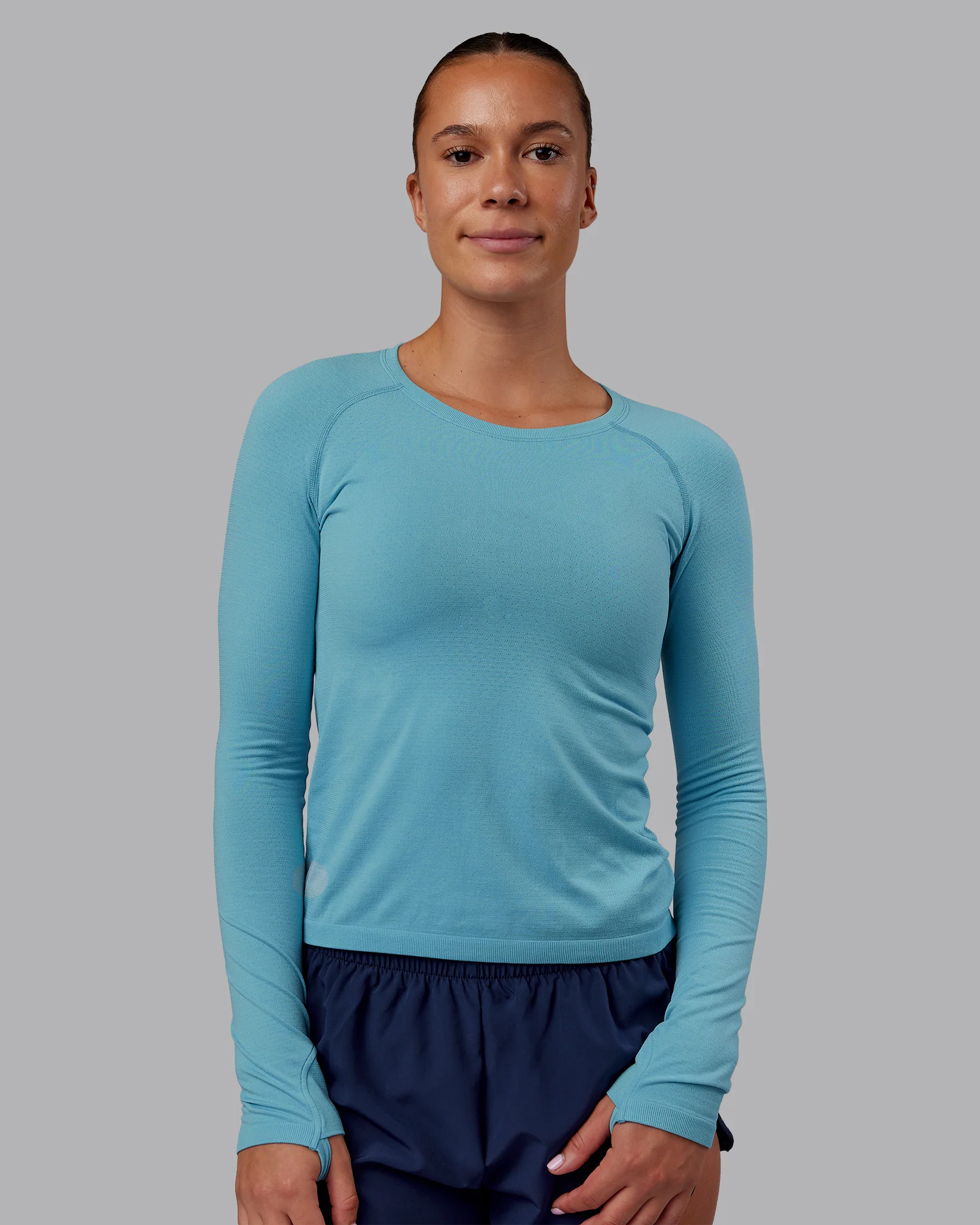 AeroFLX+ Seamless Long Sleeve Tee - Retro Blue/Retro Blue - Image 2