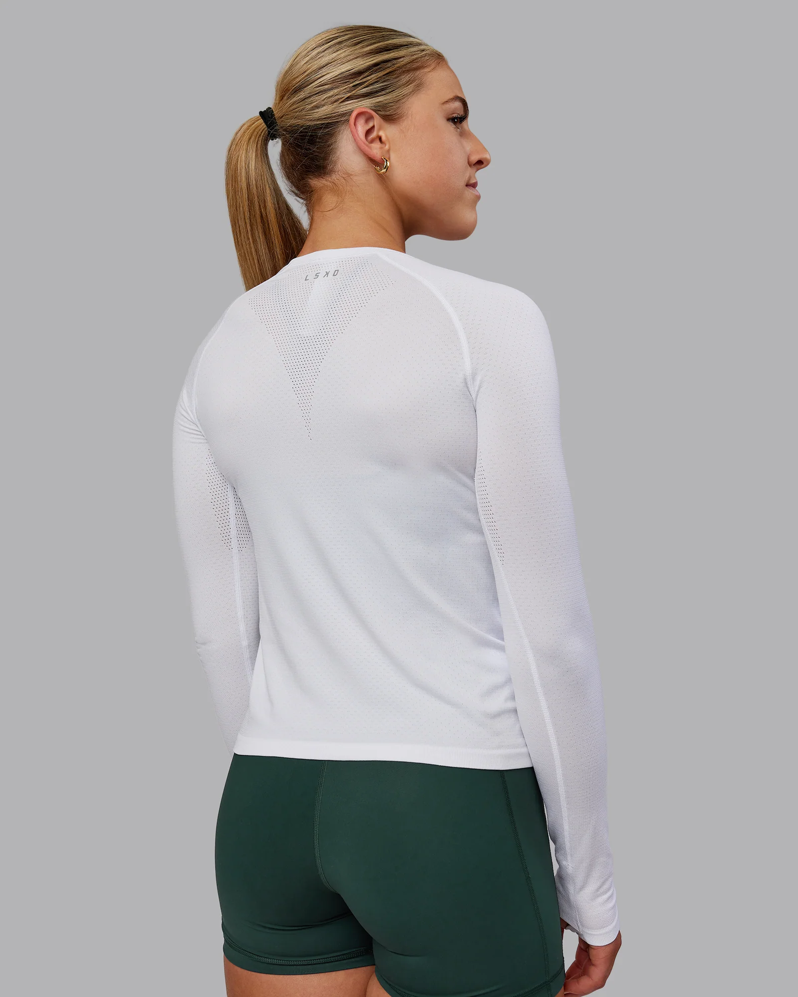 AeroFLX+ Seamless Long Sleeve Tee - White/White - Image 3