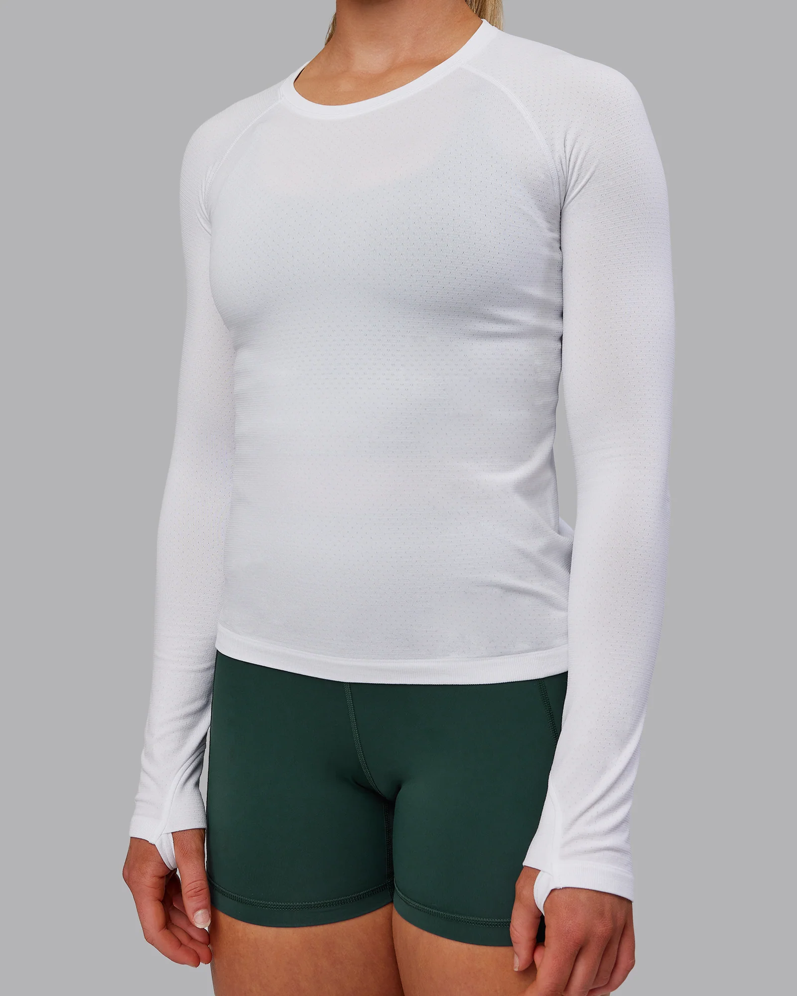 AeroFLX+ Seamless Long Sleeve Tee - White/White - Image 4