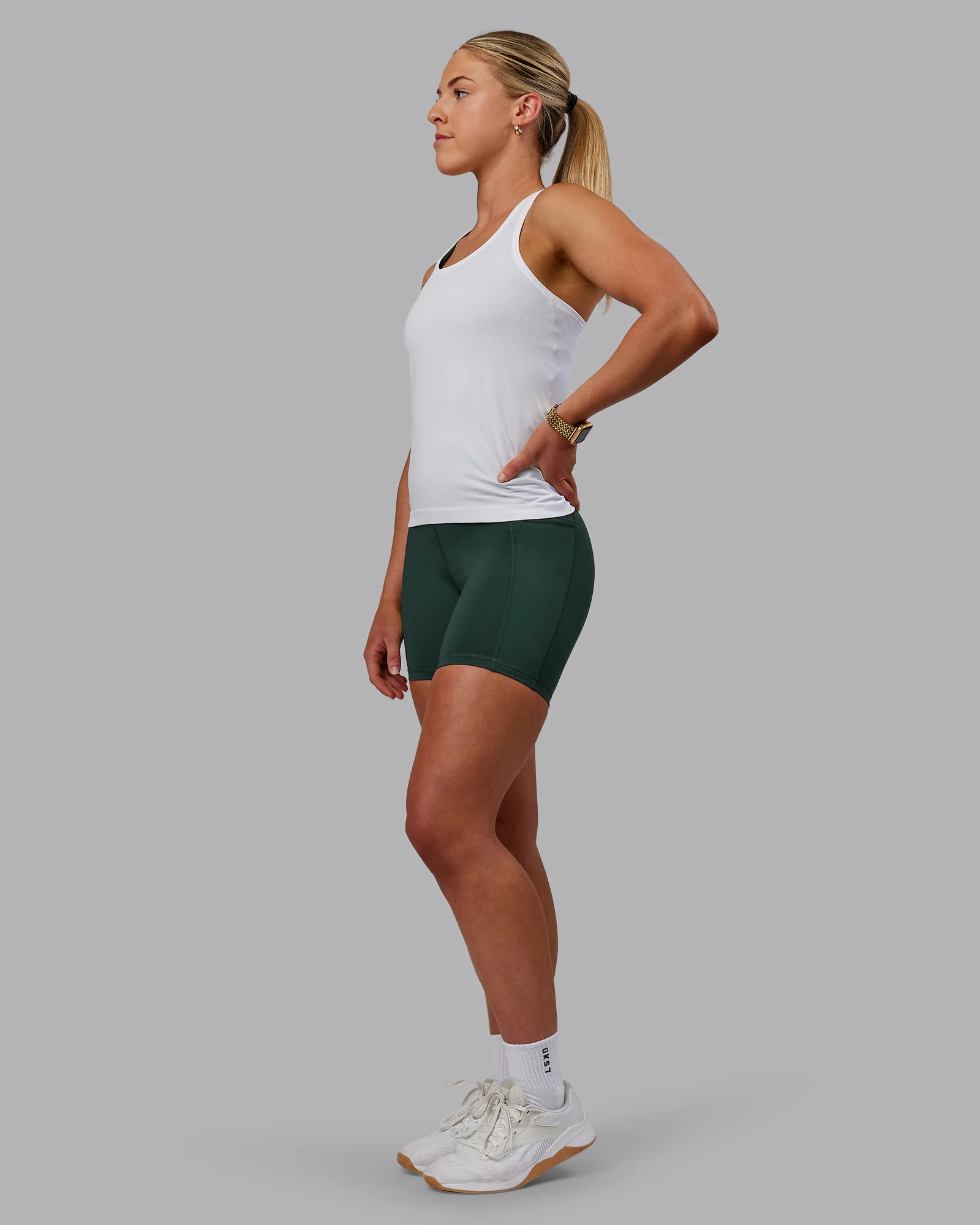AeroFLX+ Seamless Tank - White/White - Image 5
