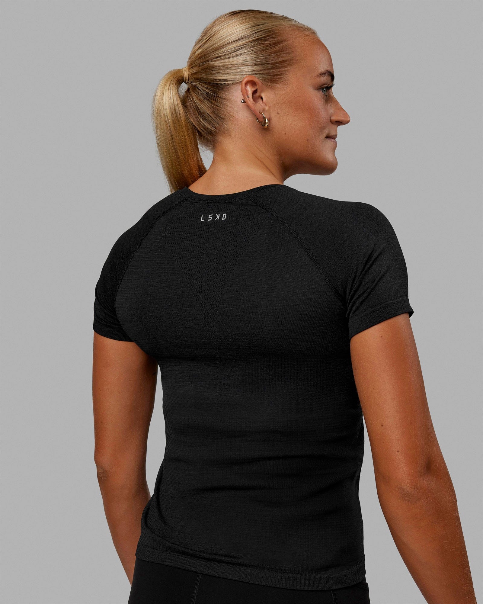 AeroFLX+ Seamless Tee - Black Marl - Image 4